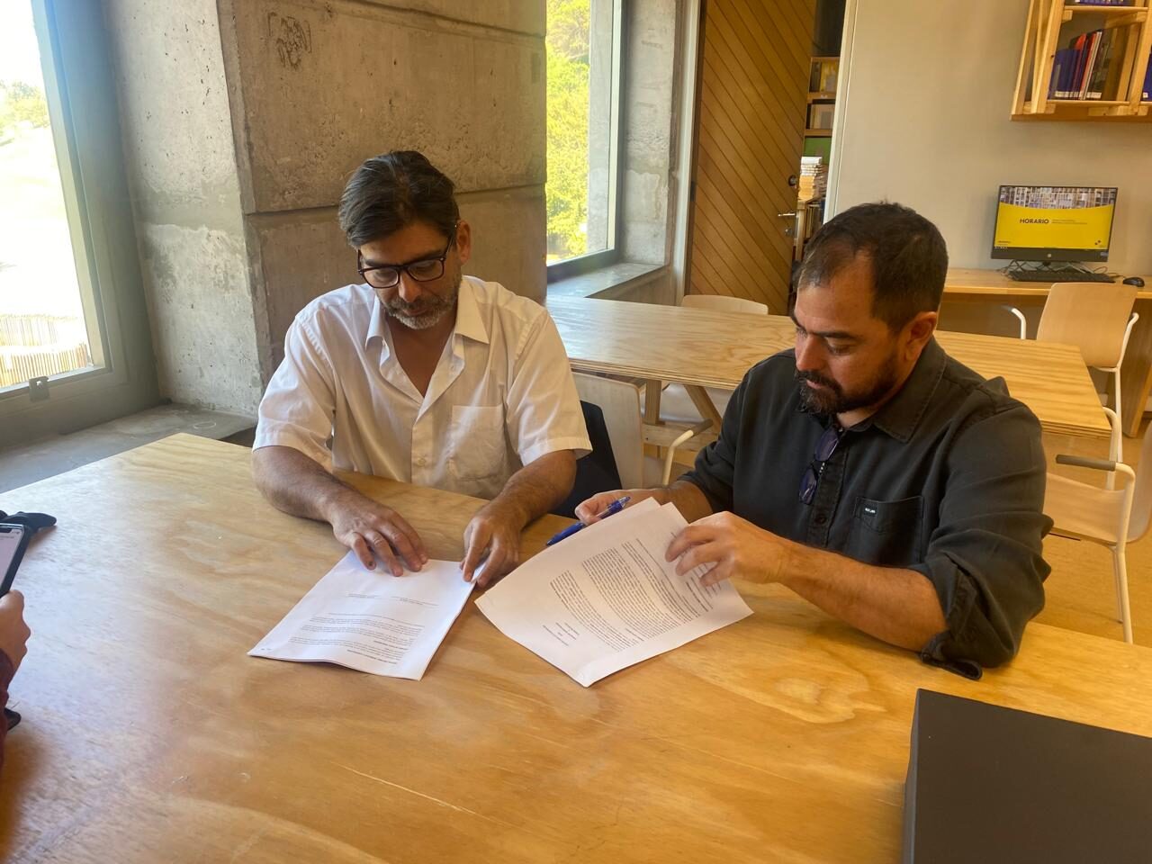 Firma del convenio entre el MIM y Fundación Beelove